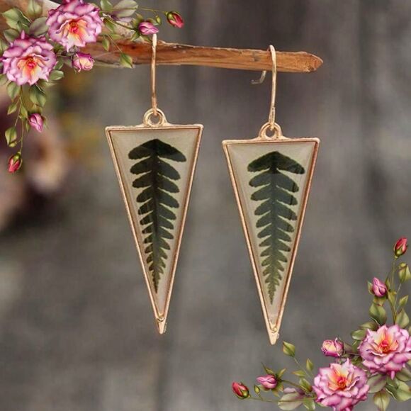 Triangle Shape Green Leaf Pattern Dangle Earrings Retro Style - Picture 1 of 11